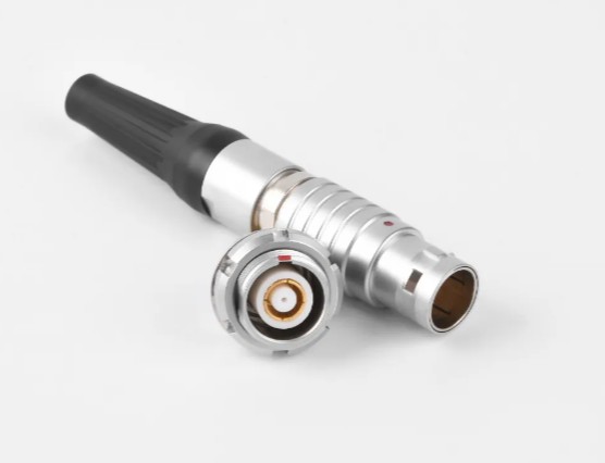 同轴航空插头在数据传输中的应用有哪些？